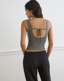 Adila Cami Top in Ribbed Lyocell Warm Grey
