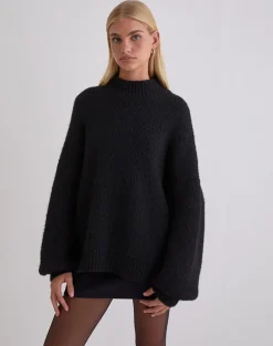 Amato Oversized Jumper in Black