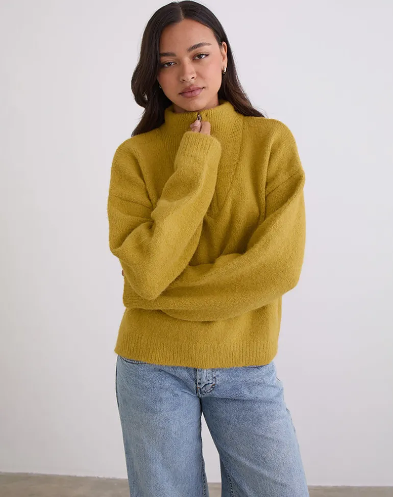 Atine Jumper in Ochre Mustard