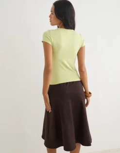 Cash High V Neck Top in Pistachio