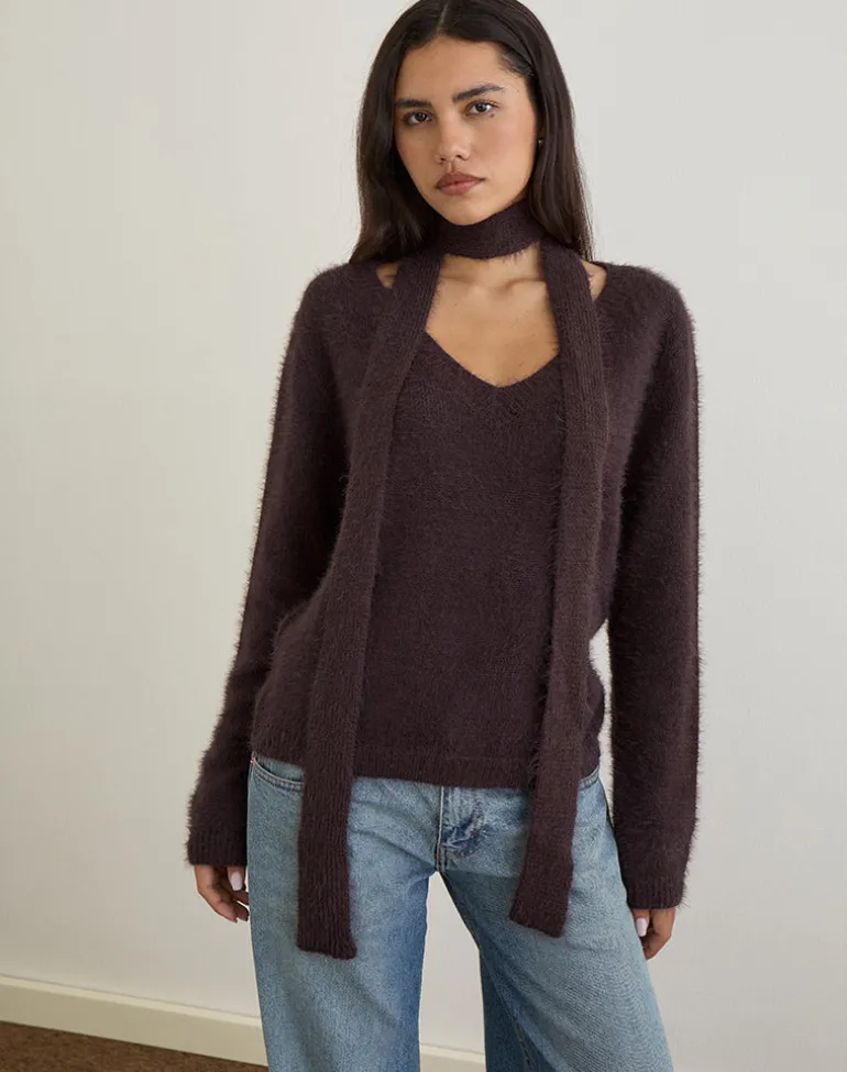 Dikara Jumper with Scarf in Knit Brown