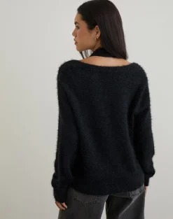 Dikara Jumper with Scarf in Knit Black