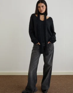 Dikara Jumper with Scarf in Knit Black