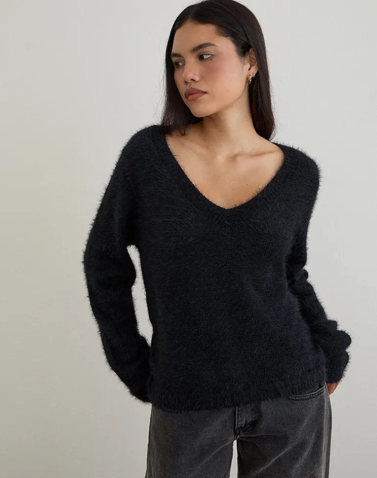 Dikara Jumper with Scarf in Knit Black