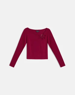 Donela Long Sleeve Top with Flower Ring in Burgundy