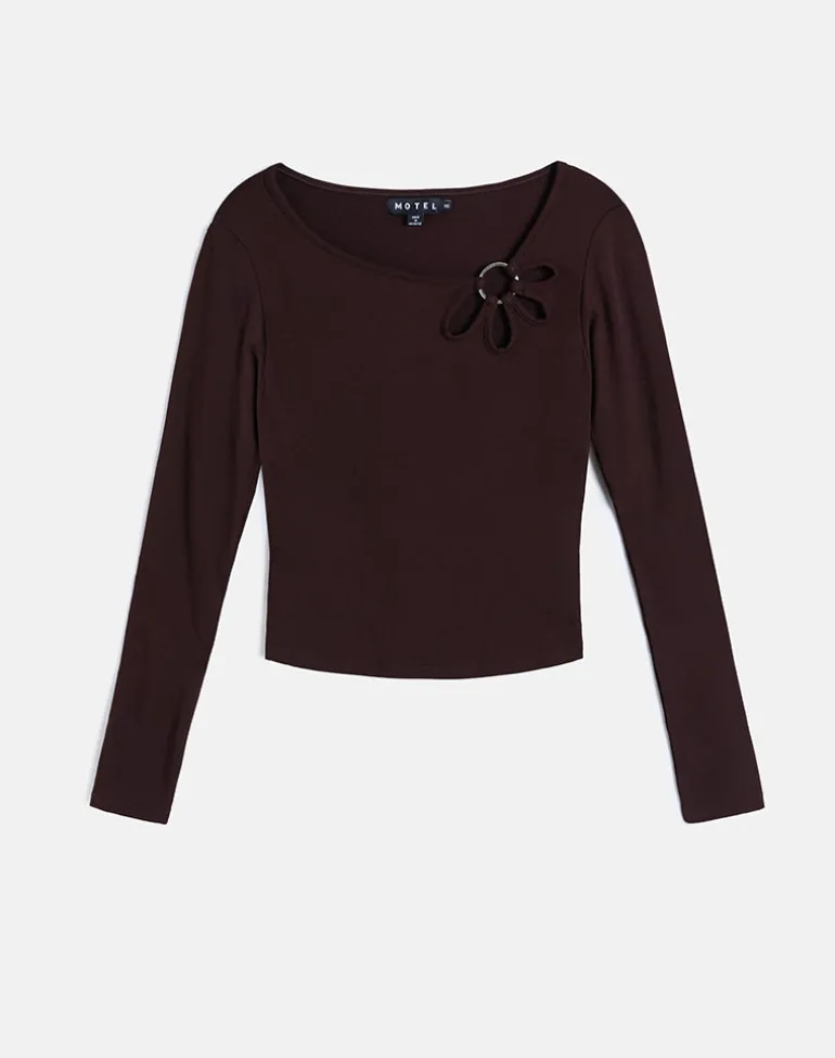 Donela Long Sleeve Top with Flower Ring in Bitter Chocolate
