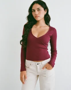 Dulcet Ribbed Plunge Long Sleeve Top in Burgundy