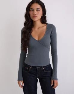 Dulcet Ribbed Plunge Long Sleeve Top in Blue Granite
