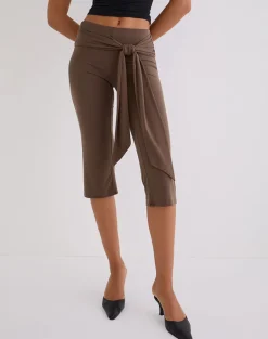 Effy Tie Side Capri in Cupro Bitter Chocolate
