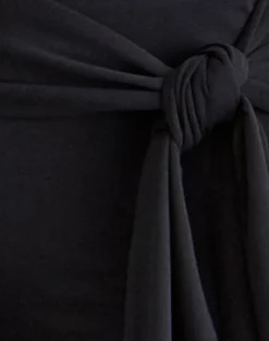 Effy Tie Side Cupro Capri in Black