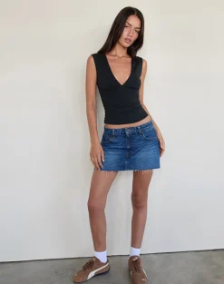 Emberly Plunge Top in Black