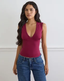 Emberly Plunge Top in Burgundy