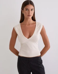 Emberly Plunge Top in Tofu