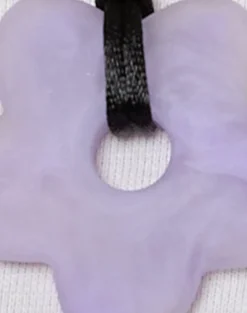 Flower Necklace in Resin Lilac