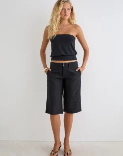 Geza Longline Short in Tailoring Black