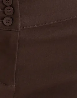Janei Hot Pants in Tailoring Truffle