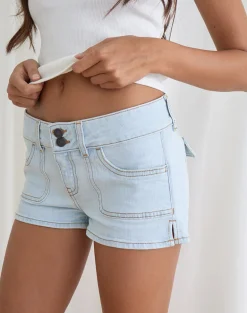 Low Rise Denim Cargo Hotpant In Sky Blue