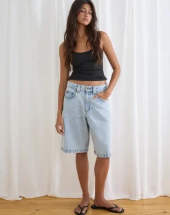 Low Rise Denim Skater Short in 80's Light Wash Blue