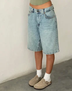 Low Rise Denim Skater Shorts in Bleach Denim