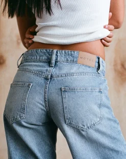 Low Rise Parallel Jeans In Bright Blue Used