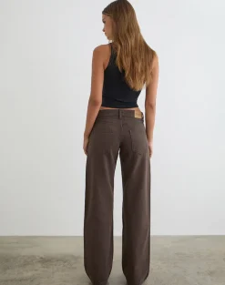 Low Rise Parallel Jeans in Dark Chocolate