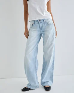 Low Rise Parallel Jeans in Icy Blue