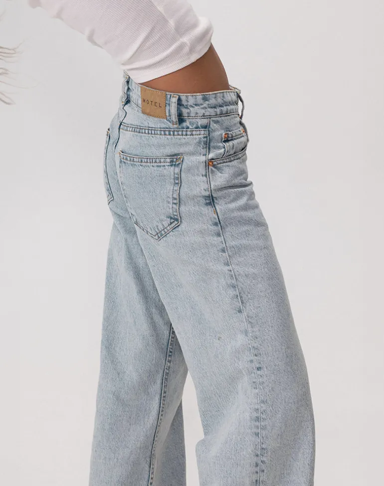 Low Rise Parallel Jeans in 80s Light Blue Wash