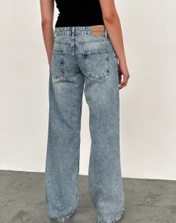 Low Rise Parallel Jeans in Vintage Blue Wash