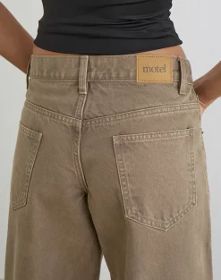 Low Rise Roomy Jeans in Bronze