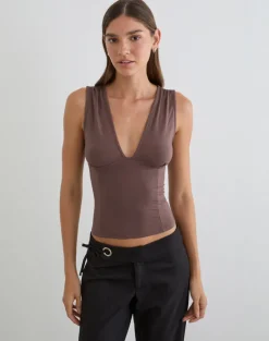 Lynod Plunge Top in Deep Taupe
