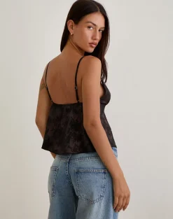 Marinda Top in Jacquard Dark Purple Floral