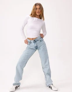Mid Rise Slim Parallel Jeans in 80's Light Wash