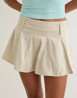 Mobley Mini Skirt in Cotton Twill Latte