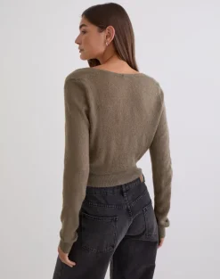 Nilza Wrap Top in Knit Taupe