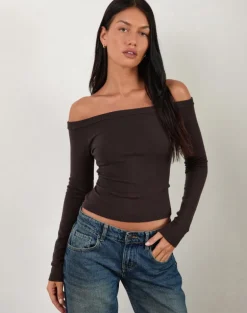 Renie Bardot Top in Dark Brown Knit