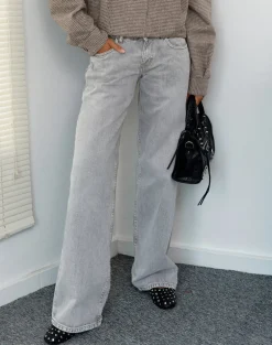Roomy Extra Wide Low Rise Jeans in Grey Wash