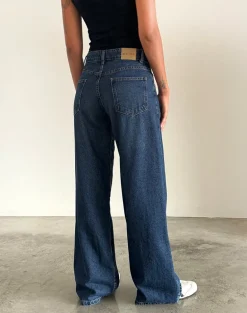 Roomy Extra Wide Low Rise Jeans in Mid Indigo Blue