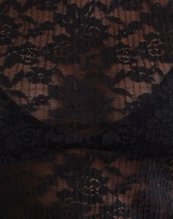 Roselani Ruffle Hem Top in Lace Black