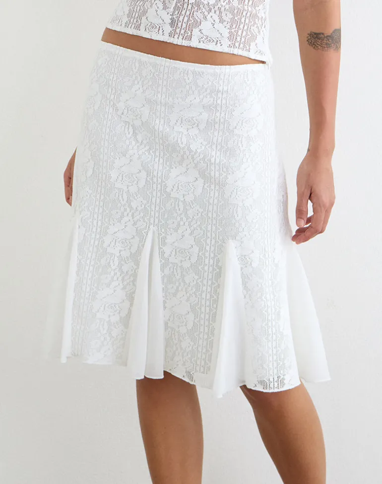 Saiwa Midi Skirt in Floral Lace White