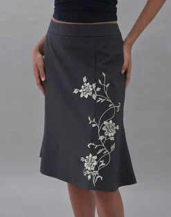 Sepzhi Midi Skirt in Vine Flower Embroidered Dark Charcoal