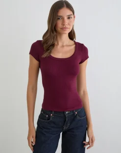 Sumala Tee in Thick Rib Wine