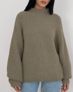 Viola Oversized Knitted Jumper in Light Olive