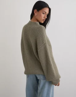 Viola Oversized Knitted Jumper in Light Olive