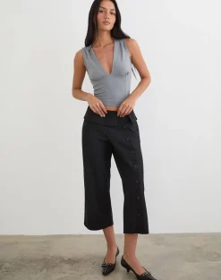 Wamari Capri Trouser in Tailoring Black