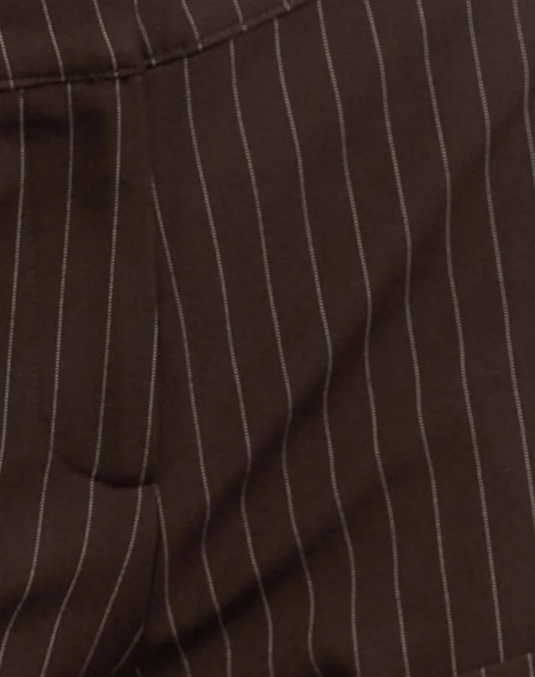 Wiluta Shorts in Tailoring Dark Brown Pinstripe
