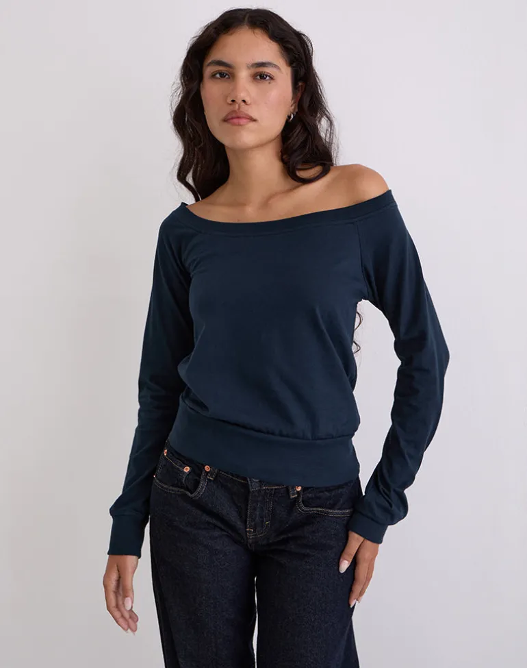 Yacin Slouchy Top in Navy