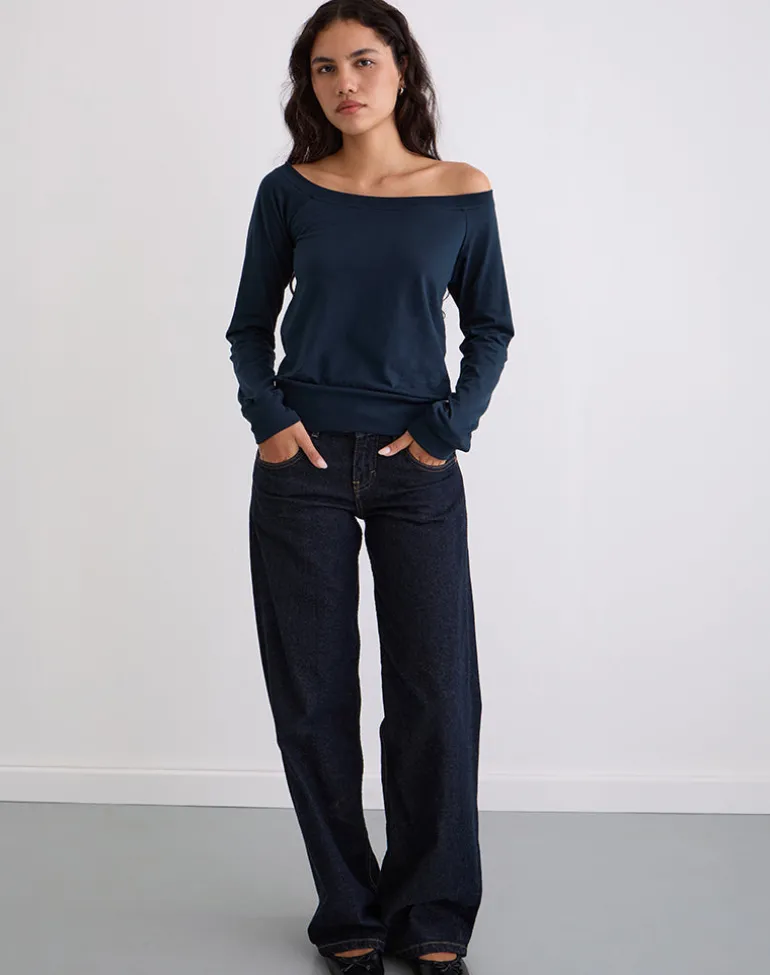 Yacin Slouchy Top in Navy