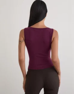 Ymir Vest Top in Rayon Jersey Deep Purple
